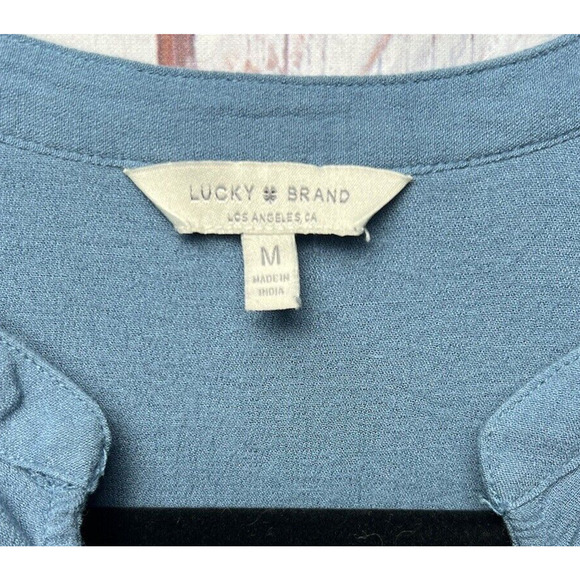 Lucky Brand Women’s Sleeveless Embroidered V Neck Button Up Blouse Blue Size M - Picture 2 of 5
